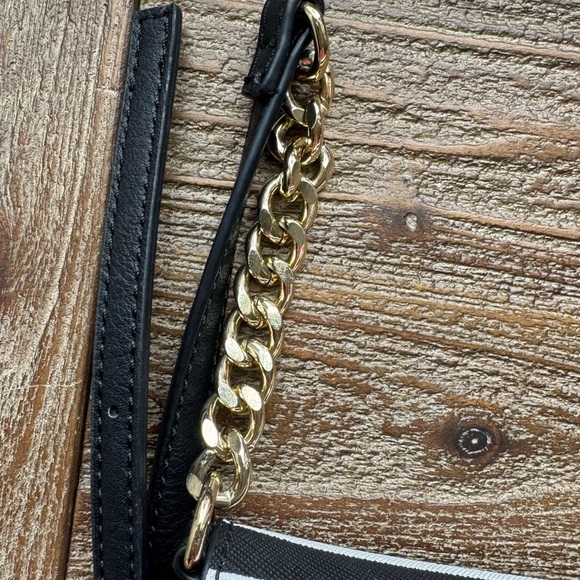 Aldo Striped Wallet Crossbody Bag - Black & White with Gold Chain - Picture 3 of 15